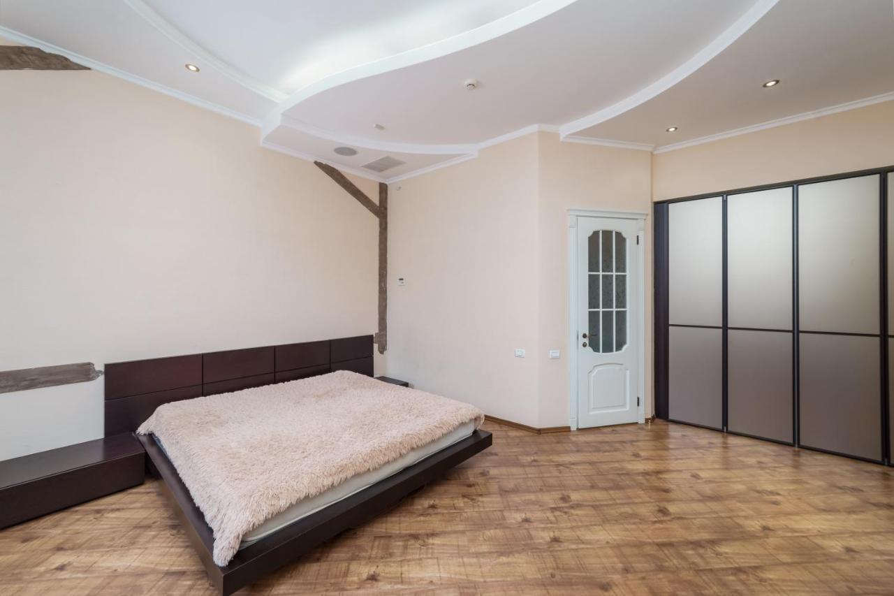 Katerynyska 2 Level Apartment With Sauna Odessa Zewnętrze zdjęcie